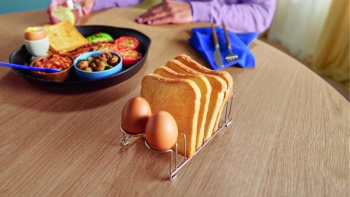 Pizza with salami and olives