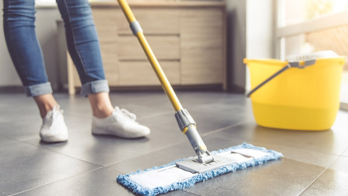 Čiščenje tal z naravnimi čistili